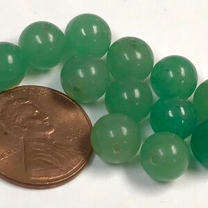 VINTAGE GREEN AVENTURINE Stone Beads 8mm pkg12 rb122 image 2