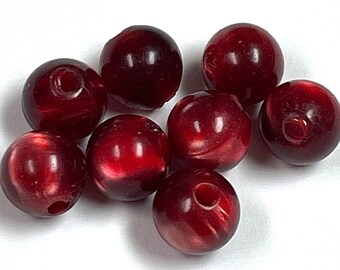 MOONGLOW BEADS RED Vintage Rare color 7.5mm pkg8 res155