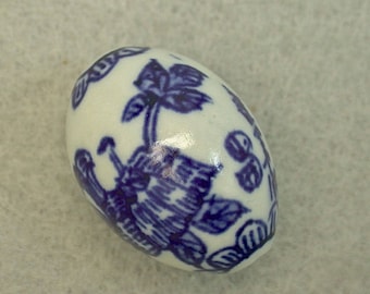 Vintage CHINESE PORCELAIN Bead Blue Flowers Calligraphy 28mm pkg1 por153