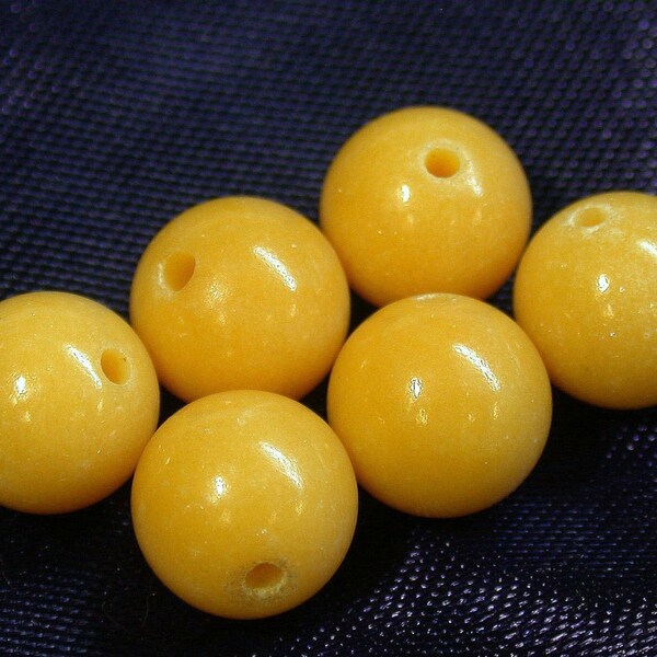 VINTAGE CHALCEDONY Beads Mustard Yellow 10mm pkg6 rb98