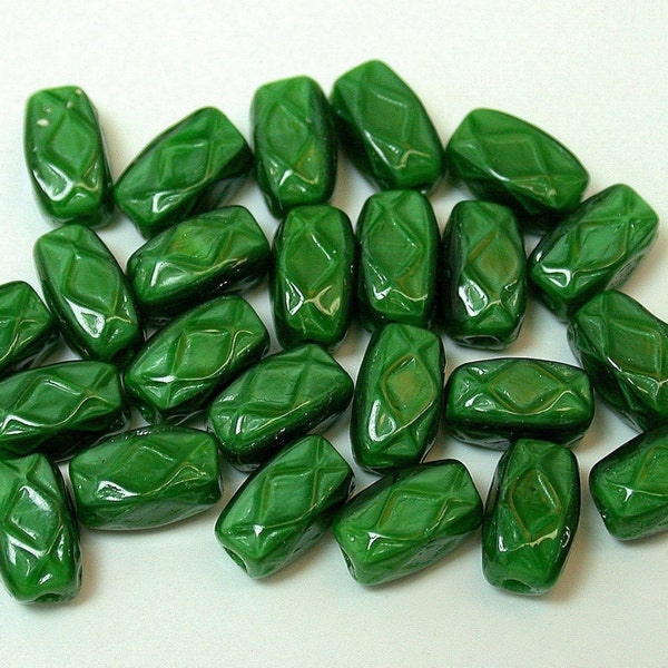 Vintage GERMAN GLASS Bead Malachite Green 7mm  pkg 24 1950 GLB719