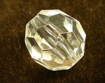 LUCITE Faceted Clear Focal Vintage Bead 18x17 mm pkg1 res192