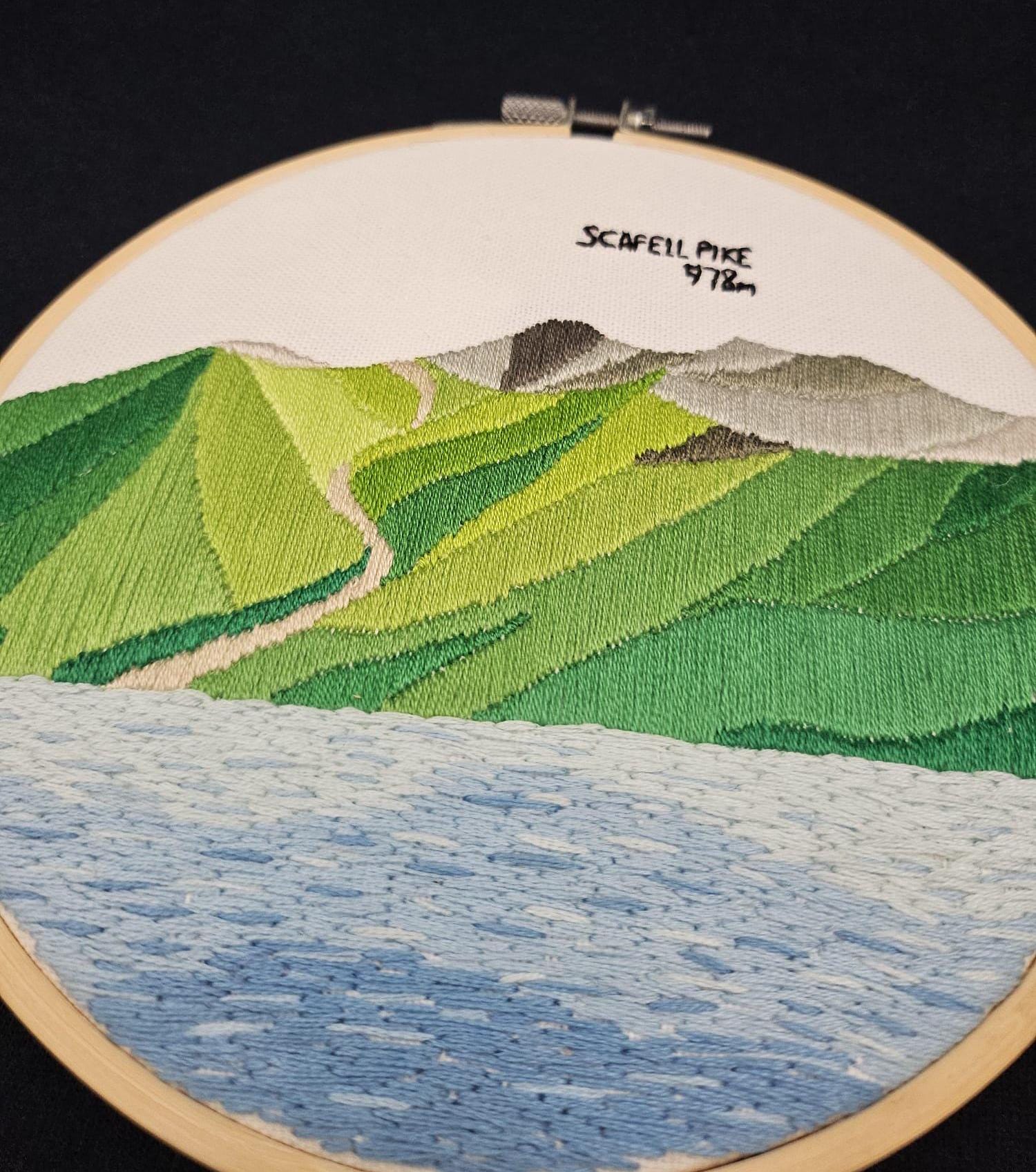 山の刺繍PDFパターン。湖水地方の刺繍、スカフェル・パイク。初心者