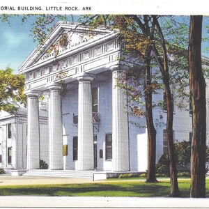 Vintage Arkansas Linen Postcard State War Memorial Building Little Rock Arkansas 1930 Excellent Condition