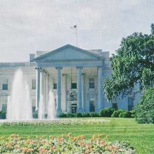 Vintage Postcard White House Washington Scenic Landscape Historic Building 1940 Excellent Condition