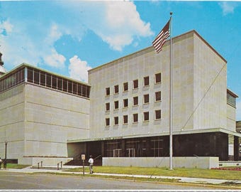Vintage 1965 Illinois State Museum Postcard, Springfield
