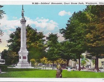 Vintage Soldiers Monument Court House Park Waukeegan Illinois Postcard 1925 White Border
