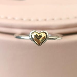 エレガントなゴールデンハートリング、女性用リング、ファッションジュエリー、彼女へのギフト、925スターリングシルバー