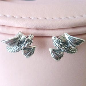 925 スターリングシルバー カーブドドラゴン スタッドピアス、女性用ピアス、ファッションジュエリー、彼女へのギフト