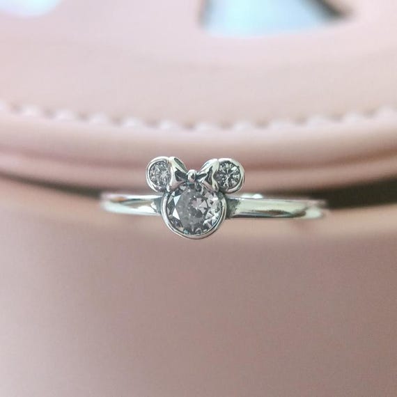 Minnie Mouse Verzilverde roze kristallen oorknopjes voor meisjes en