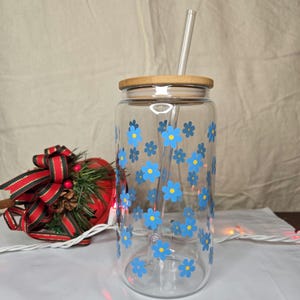 Daisy Glass Tumbler, Iced Coffee Glass, Retro Flower Iced Coffee Cup, Daisy Glass Cup, Iced Coffee Cup, Bridal Shower Gifts, Christmas Gifts