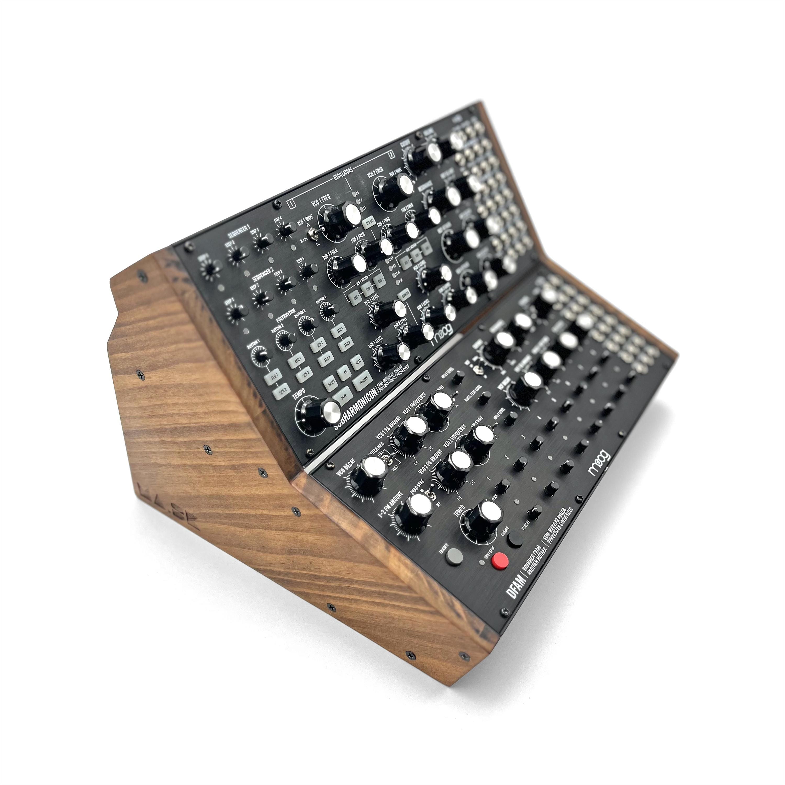 Moog セミモジュラーシンセ用 2段ソリッドウッドラックスタンド - DFAM