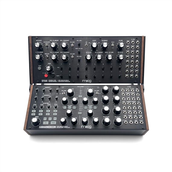 Moog 2段式3Dプリント製ラックスタンド（セミモジュラーシンセ用