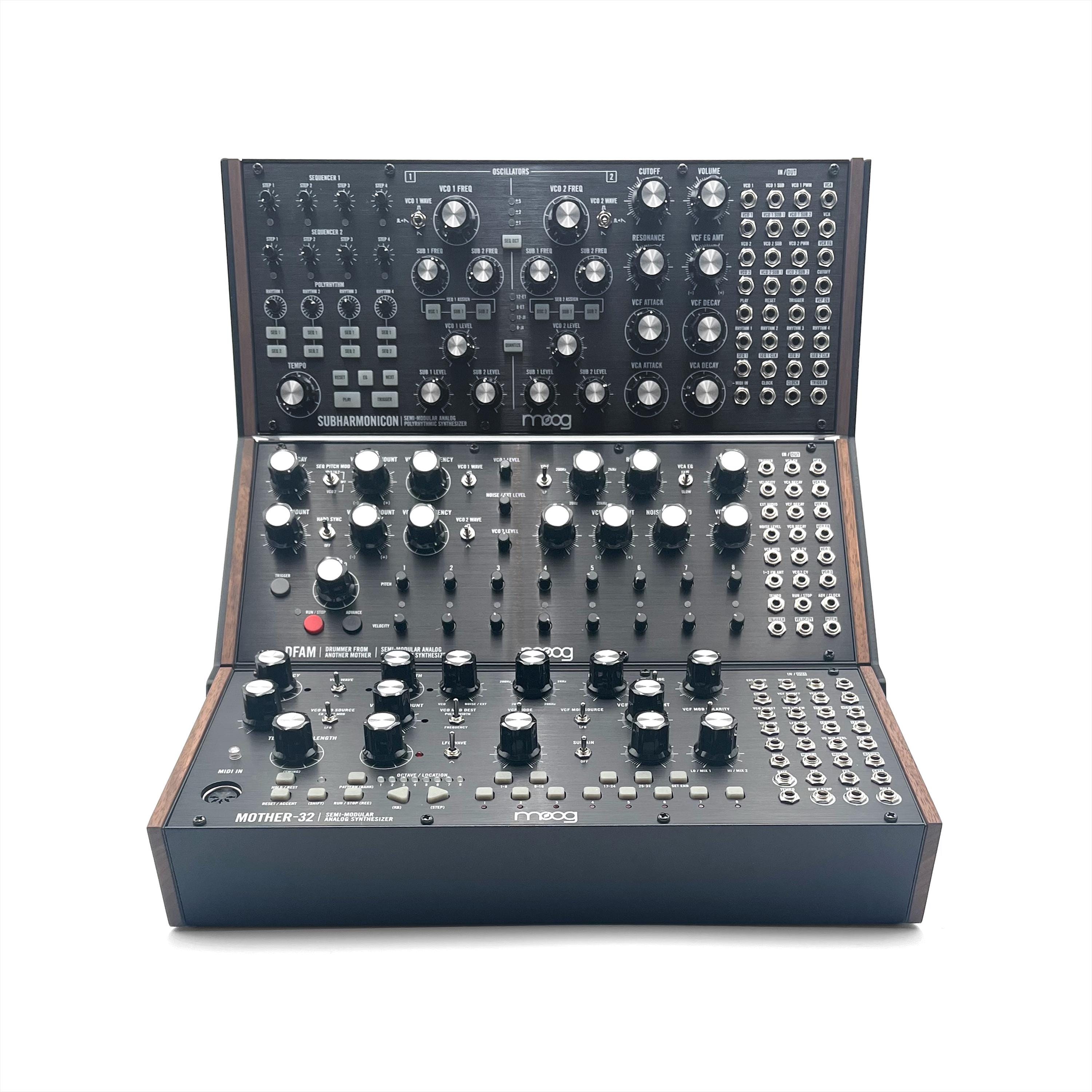 Moog 3段式3Dプリント製ラックスタンド（セミモジュラーシンセ用