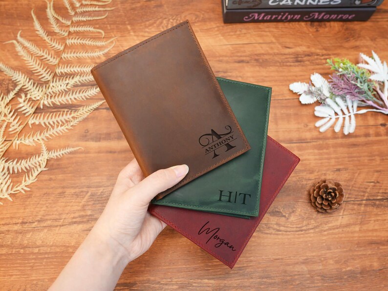 FortuneAncestor Passport Holder - Thumbnail 4