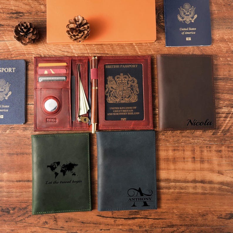 FortuneAncestor Passport Holder - Thumbnail 2