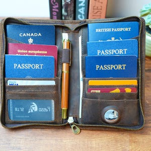 Cartera de cuero grande personalizada para pasaporte, porta pasaporte familiar, cartera de viaje con 6 compartimentos, regalo de viaje para papá