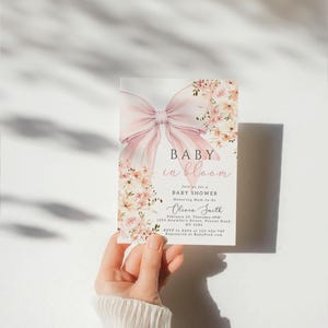 Rosa Baby in Bloom babyshowerinbjudan Redigerbar Baby in Bloom-inbjudan för bohemisk babyshower med vildblomma, vårmall för Canva bild 3