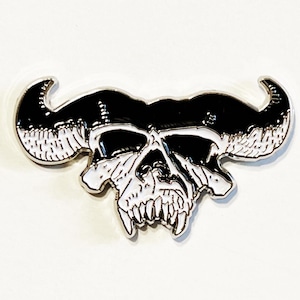 CRYSTAR SKULL 1.5&quot; enamel pin