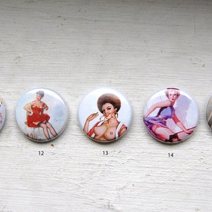 Trois 3 Classique Pin Up Girl 1 Pinback Bouton image 4