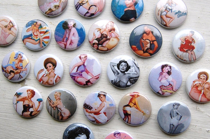 Trois 3 Classique Pin Up Girl 1 Pinback Bouton image 1