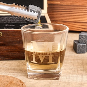 Personalized Whiskey Glass Gift for Him,Whiskey Gifts for Men, Engraved Groomsmen Whiskey Glass, Wedding Gift for Groomsmen,Groomsmen Gift