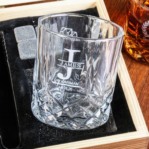 Groomsmen Gifts Whisky glass, Personalized Whiskey Decanter Set with Wood Box, Groomsman Gift, Best Man Gift, wiskey glass Custom