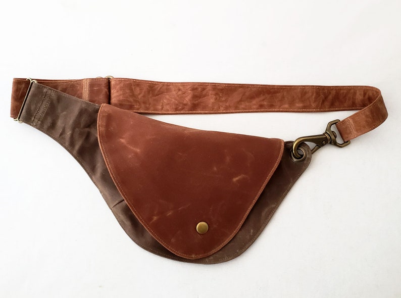 Fanny Pack in Chocolate and Cinnamon Brown Waxed Canvas image 5