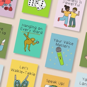 Op de afbeelding: Een verzameling kleurrijke wenskaarten met verschillende illustraties en tekst. Ontwerpen omvatten een aap, dobbelstenen, een microfoon en mensen. De kaarten bevatten zinnen als "Hanging on Every Word" en "Your Voice Matters."