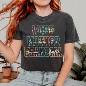 Personalized Grandma Shirt, Birthday Gift for Grandmother, Personalized Mom Shirt, Mother&#39;s Day Gift, Custom Grandparent Gift, Nana Shirt