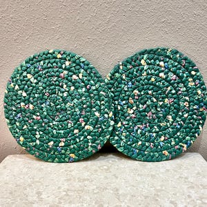 Vintage Coiled Green Fabric Rag Pot Holder. Handmade. Hot Pad. Kitchen. Cook. Chef. Free Shipping!
