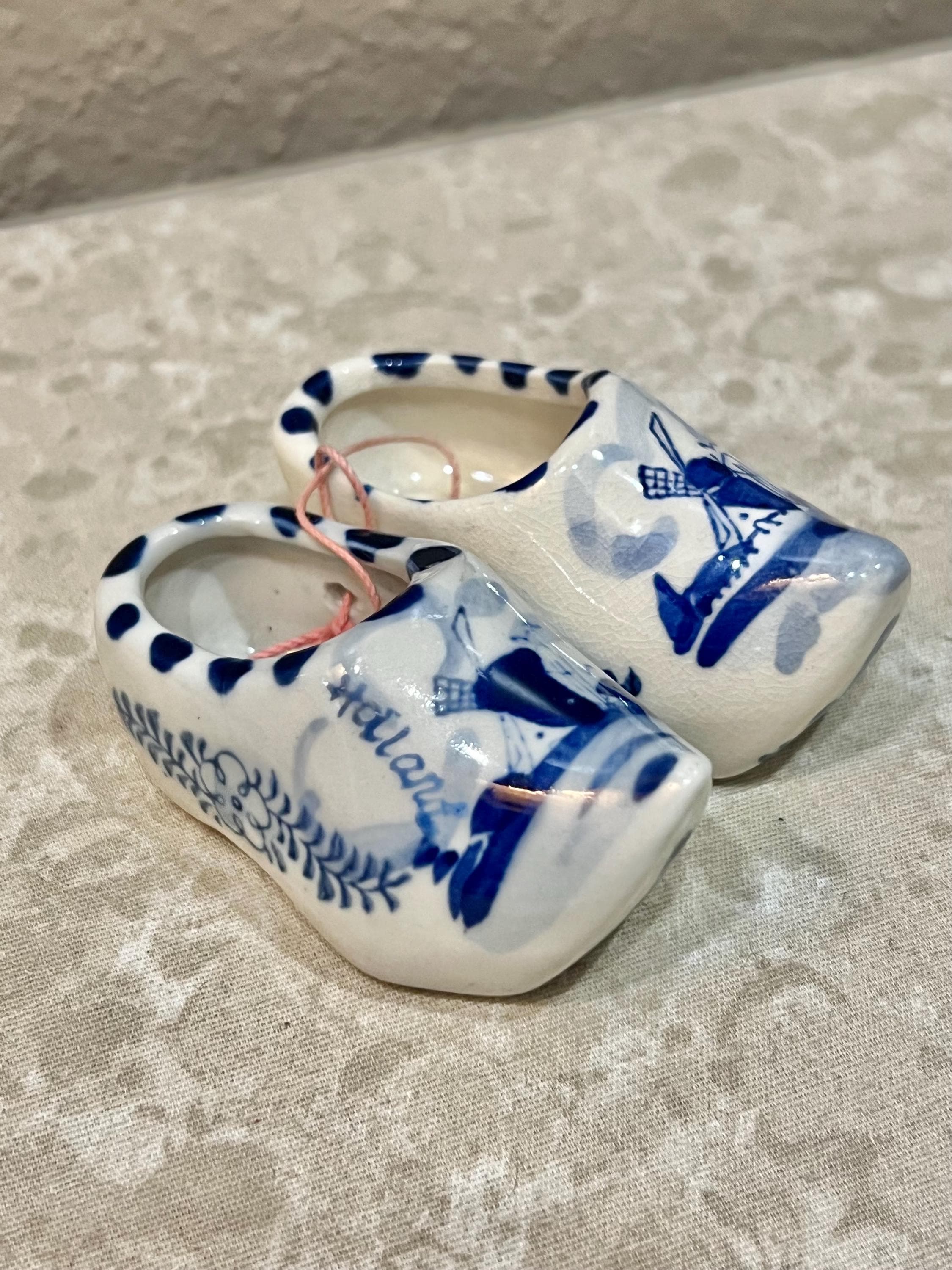 小物 neo used vintage Vintage Ceramic Miniature Blue Holland Shoes. Windmills. Shipping