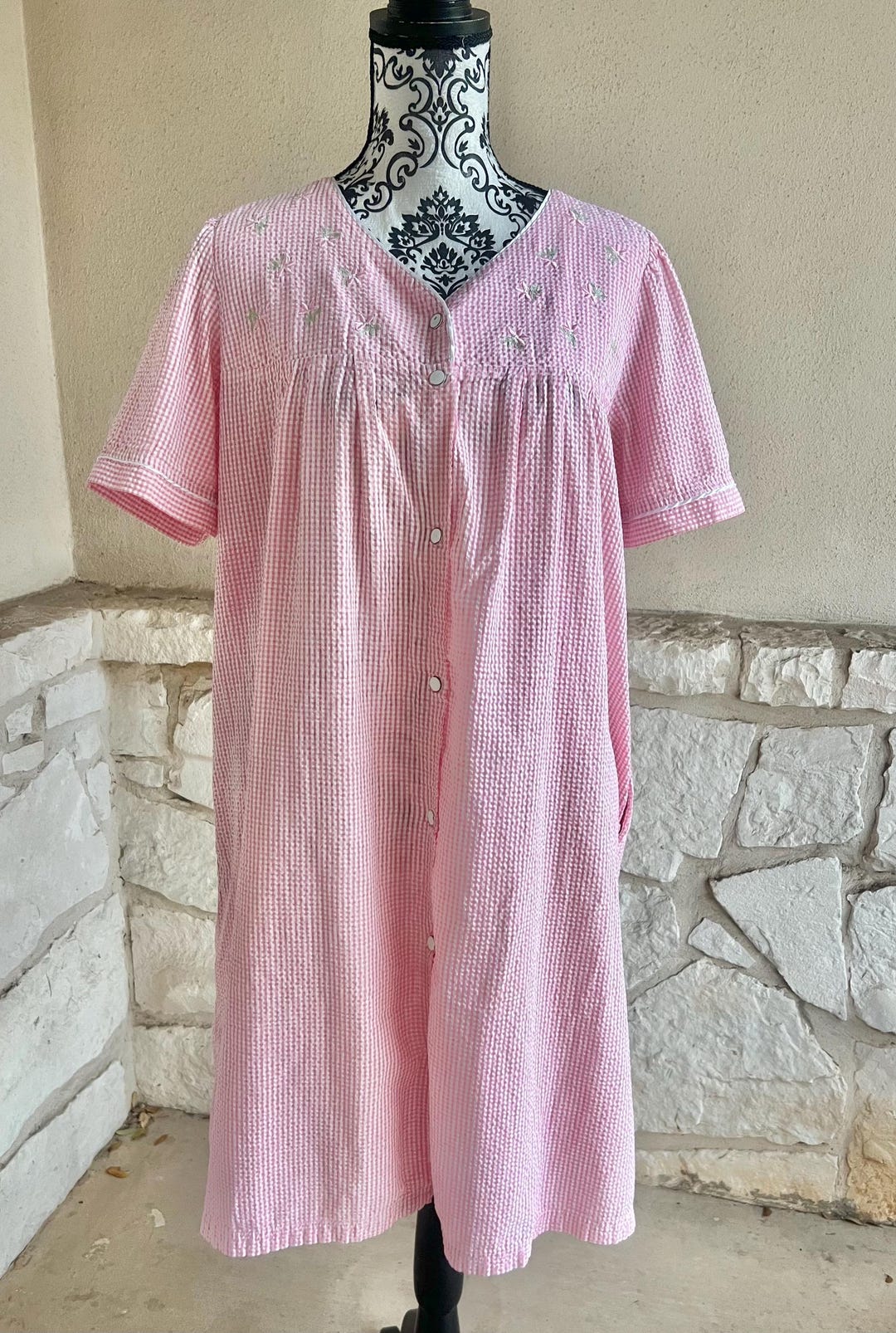 Vintage Pink Gingham Seersucker Robe: Embroidered House Dress, Size ...