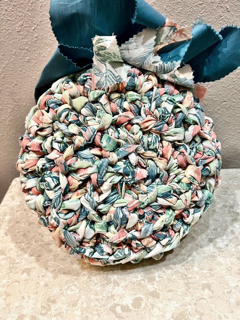 Vintage Braided Coiled Fabric Rag Basket With Handle and Bow. Handmade ...