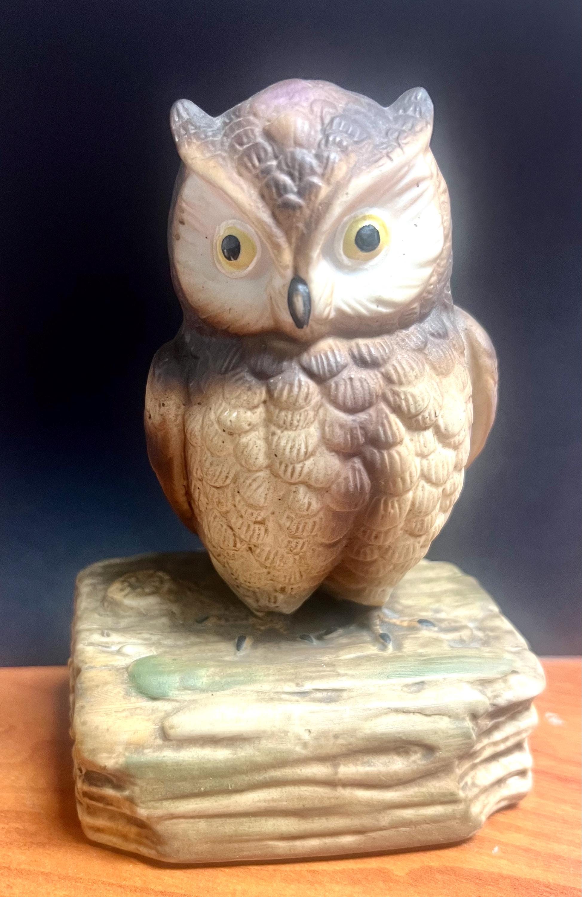 Vintage Gorham Ceramic Owl Music Box. Plays Beautiful Dreamer. Owl