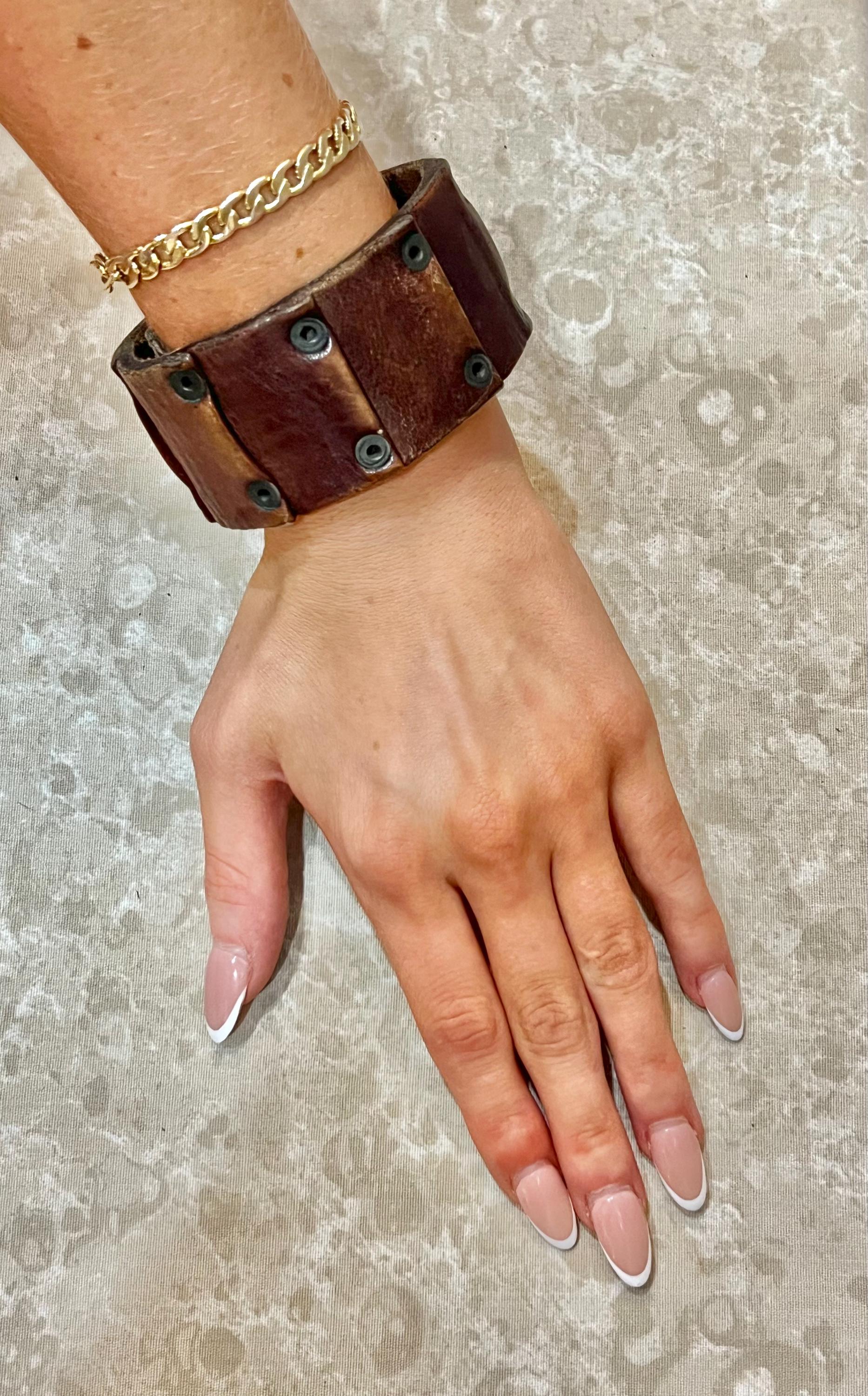 Vintage Unisex Brown Leather Riveted Cuff Bracelet. Snap Closure