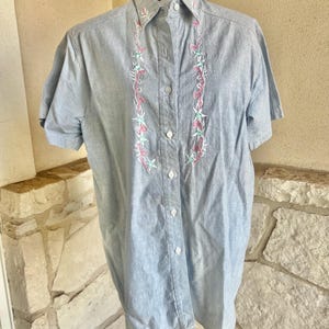 Vintage Embroidered Chambray Shirt: Casual Denim Short Sleeve Top