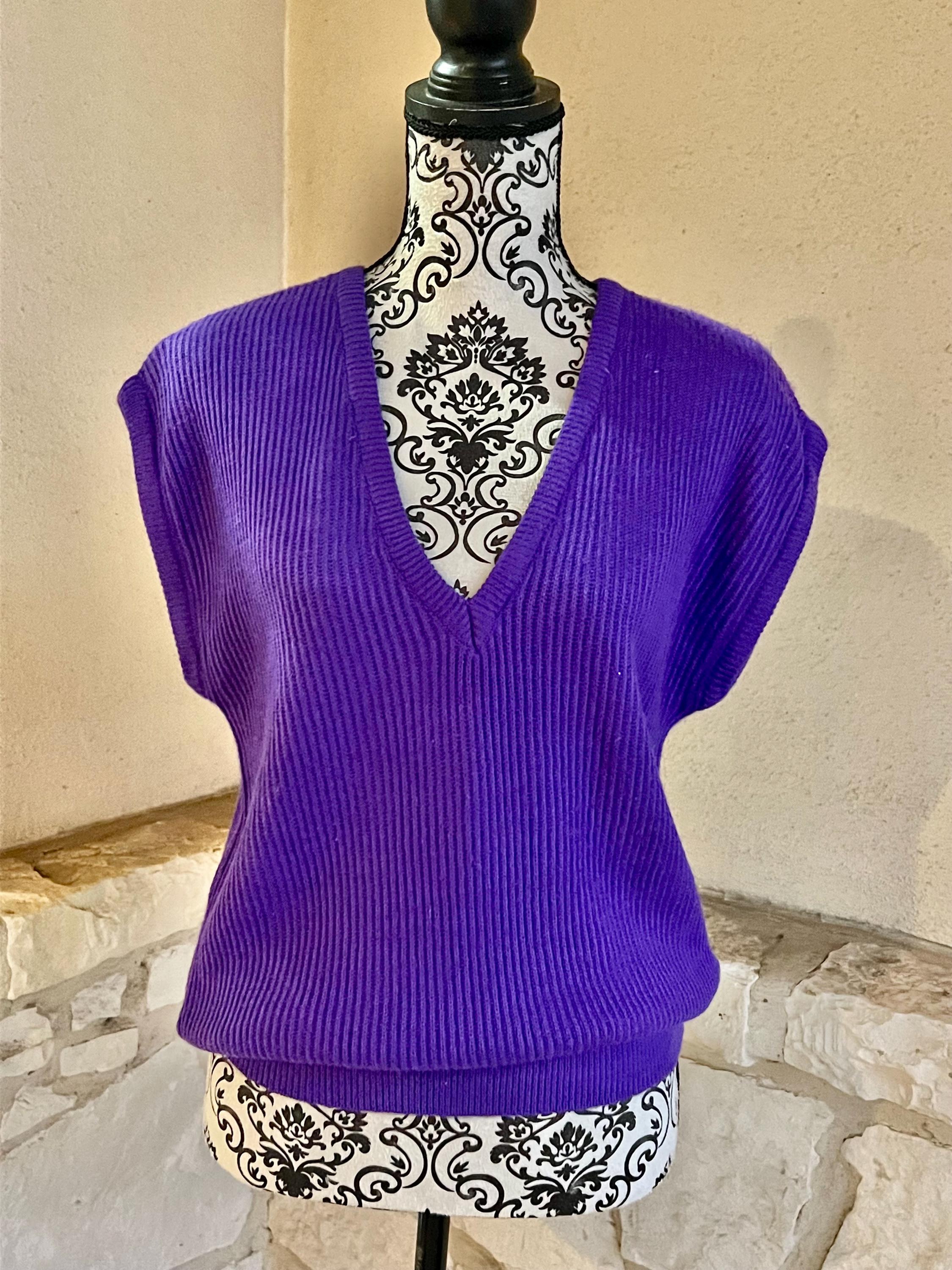 Vintage Center Aisle Women's Purple Sweater Vest. V Neck