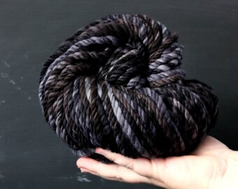 3ply yarn, thick black yarn, handspun art yarn, wool hand spun yarn, hand dyed, bulky yarn, black weaving yarn ... noir
