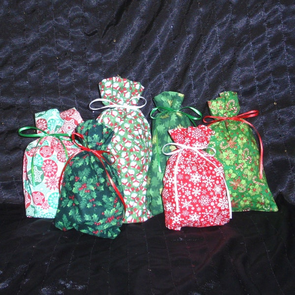 Christmas Gift Bags - 6 Snowflake Holly -  Reusable Eco-Friendly Cotton Fabric