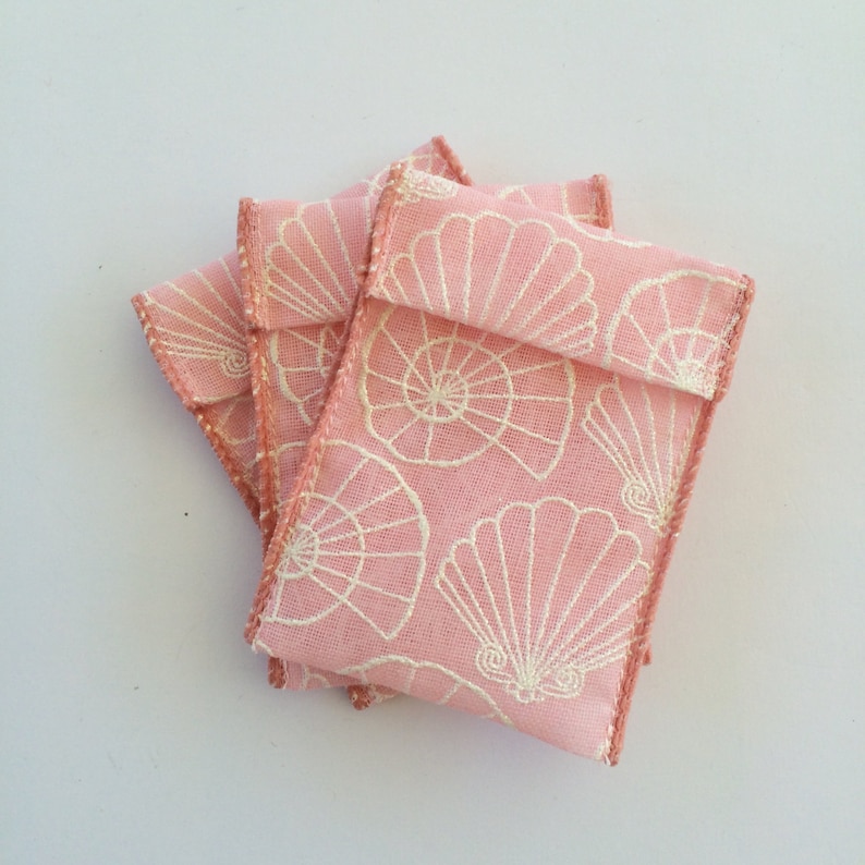 Jewelry Bead Pouches 15 Sea Shells Pink Ribbon