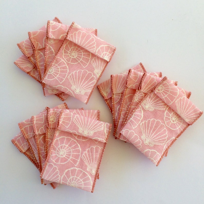 Jewelry Bead Pouches 15 Sea Shells Pink Ribbon