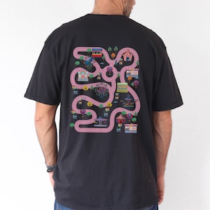 Coole Playmat Auto Rennstrecke Shirt für Papa, lustiges Vatertag Back Shirt, Kinder spielen auf Papa Spielzeug Road Map Tee, süße Geschenkidee zum Vatertag