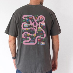 Coole speelmat autoracebaan T-shirt voor papa, grappig vaderdagshirt, kinderen spelen op papa speelgoed wegenkaart T-shirt, leuk cadeau-idee