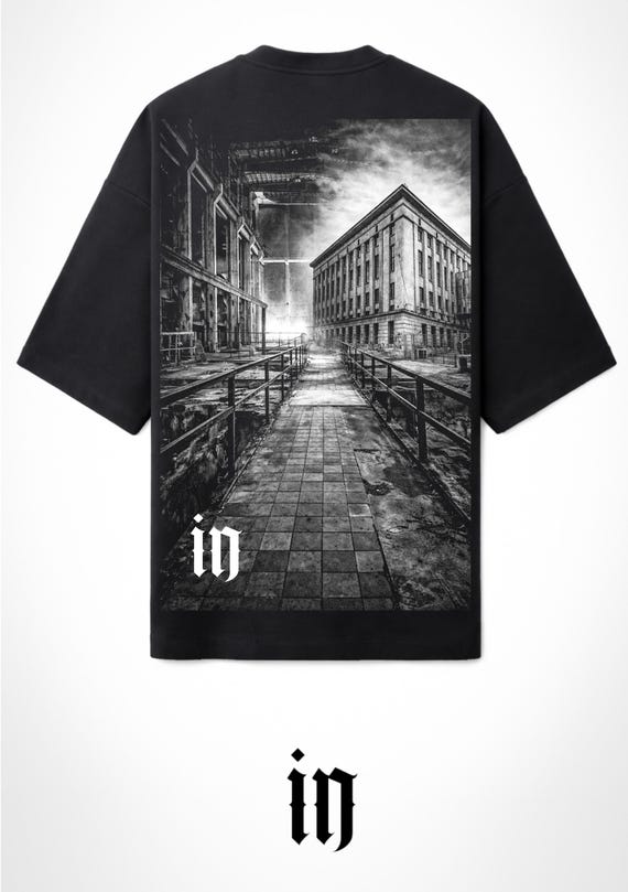 Infamous - Camiseta Oversize - Unisex - Colección INDJ - Mod. berghain- Limited edition.