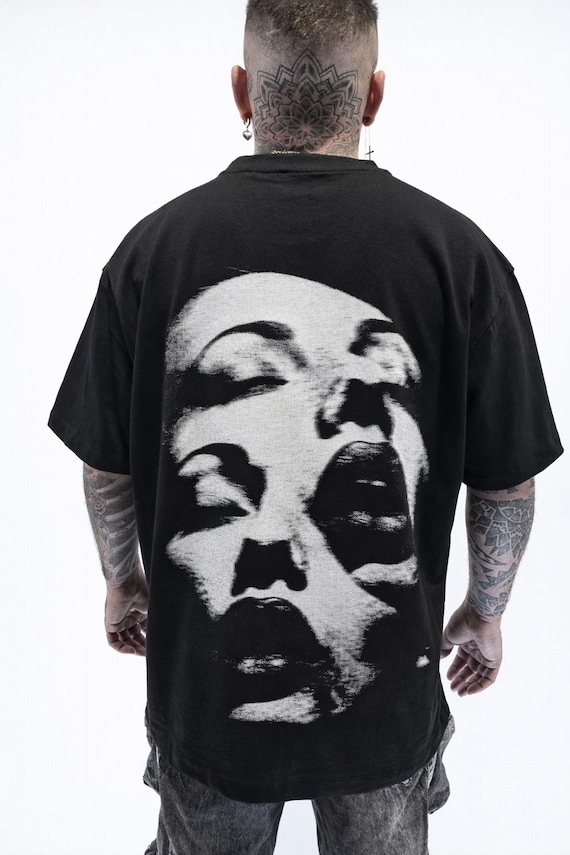 Infamous - Camiseta Oversize - Unisex - Colección INDJ - Mod.In-Face003 - Limited edition.