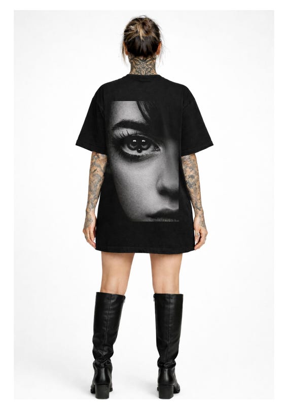 INFAMOUS - Camiseta Oversize - Unisex - Rave001 - Limited Edition.