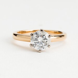 18K Gold Diamond Ring 1.40 ct G VVS2 GIA Certified Round Brilliant