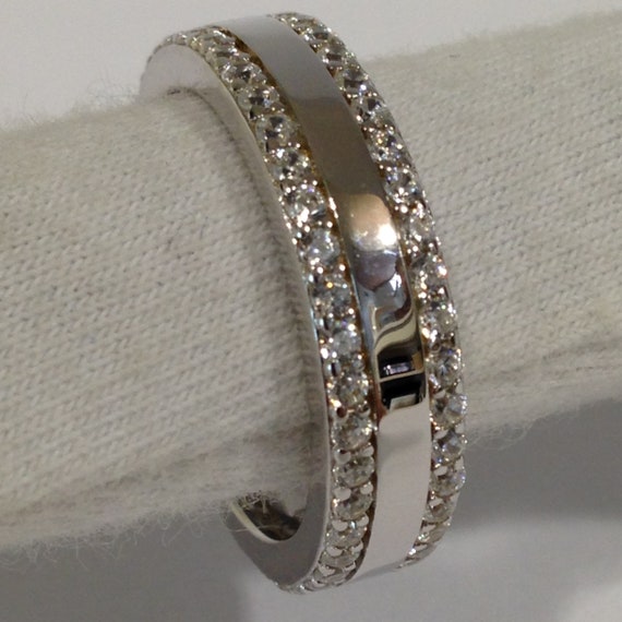 Dazzling Silver Eternity Ring with Brilliant Cubi… - image 7