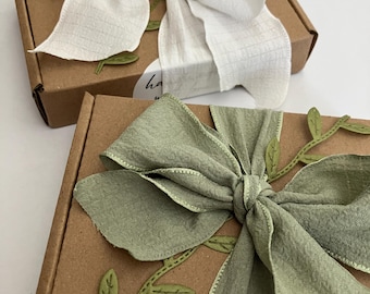 Gift Wrapping Service: Beautifully Packaged Jewelry Box
